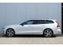 Volvo V60 T6 Recharge AWD R-Design | Elektrisch verstelbare bestuurdersstoel met geheugen | Adaptive Cruise Control & Pilot Assist | Premium Audio Harman & Kardon | Rondomzicht camera | Voorstoelen en stuurwiel verwarmd | Achterbank verwarmd | Trekhaak semi elektrisch | Keyless entry & drive | Dodehoekdetectie met correctie | Apple Carplay & Android Auto | Extra getint glas | Standkachel |