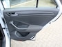 Volkswagen T-Roc 1.5 TSI 150PK Style Business Automaat /NAVI/ACC/Camera/PDC/LED/17'LM/DAB+/Apple carplay/Lane assist/NAP! 1e eig!