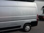 Peugeot Boxer 335 2.0 BlueHDI L2H2 Pro MARGE, airco, cruise, camera, trekhaak, led