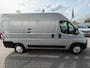 Peugeot Boxer 335 2.0 BlueHDI L2H2 Pro MARGE, airco, cruise, camera, trekhaak, led