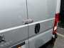 Peugeot Boxer 335 2.0 BlueHDI L2H2 Pro MARGE, airco, cruise, camera, trekhaak, led