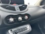 Renault Twingo II 1.2 16V Collection | Airco | Cruise control | lage kilometerstand | Metallic lak | Radio Cd speler | Advertentieprijs is inclusief nieuwe Apk - onderhoudsbeurt - nieuwe Distributieriem! |