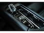 Volvo V90 B4 Inscription | Panoramadak | Harman Kardon Premium Audio | Stoelverwarming | Electrische Semi-Wegklapbare Trekhaak | Head-Up Display | Dealeronderhouden | 360° Parkeercamera | Parkeersensoren voor + achter |