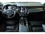 Volvo V90 B4 Inscription | Panoramadak | Harman Kardon Premium Audio | Stoelverwarming | Electrische Semi-Wegklapbare Trekhaak | Head-Up Display | Dealeronderhouden | 360° Parkeercamera | Parkeersensoren voor + achter |