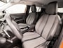 Peugeot 2008 1.2 PureTech Allure Pack 131Pk Automaat (APPLE CARPLAY, GROOT NAVI, LEDER, STOELVERWARMING, SPORTSTOELEN, KEYLESS, GETINT GLAS, NIEUWE APK, NIEUWSTAAT)