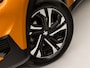 Peugeot 2008 1.2 PureTech Allure Pack 131Pk Automaat (APPLE CARPLAY, GROOT NAVI, LEDER, STOELVERWARMING, SPORTSTOELEN, KEYLESS, GETINT GLAS, NIEUWE APK, NIEUWSTAAT)