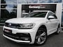 Volkswagen Tiguan 1.4 TSI 150pk R-Line Pano Tr.haak 19-Inch DAB Virtual