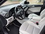 Mercedes-Benz B-klasse 180 Ambition, AUTOMAAT ,NAVI , TREKHAAK,