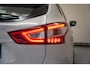 Nissan Qashqai 1.6 Acenta [ Navi Camera Trekhaak Stoelverwarming ]