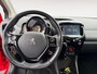 Peugeot 108 1.0 e-VTi Allure | 100% onderhouden | NL auto | Navigatie via carplay | Apple carplay & Android auto | Achteruitrijcamera | Keyless entry | Elektrische ramen voor | 15" lichtmetalen velgen | Bovag garantie |