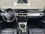 BMW 3-Serie 320i Luxury Line + LEDER