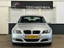 BMW 3-Serie 320i Luxury Line + LEDER