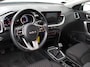 Kia Ceed Sportswagon 1.0 T-GDi 120pk DynamicLine Climate control Cruise control Achteruitrijcamera Verwarmde voorstoelen Stuurverwarming Afneembare trekhaak Navigatie Apple Carplay/ Android Auto Extra Getint Glas