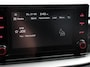 Kia Ceed Sportswagon 1.0 T-GDi 120pk DynamicLine Climate control Cruise control Achteruitrijcamera Verwarmde voorstoelen Stuurverwarming Afneembare trekhaak Navigatie Apple Carplay/ Android Auto Extra Getint Glas
