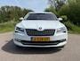 Skoda Superb Combi 1.4 TSI ACT Style Business / Automaat / Bak gereviseerd / Stoelverwarming / Climate Control / 18"LM Velgen