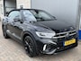 Volkswagen T-Roc Cabrio 1.5 TSI 2x R-Line / AUTOMAAT/ ACC/ PARK.SENSOR.V+A/ CAMERA/ STUUR+STOELVERWARM./ DODEHOEK/ APP-CONNECT/ KEYLESS/ RIJ-MODI/ DIGITAL DASH/ NAVI/ DAB/ CLIMA/ IQ.LIGHT/ 19'' LMV
