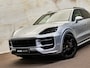 Porsche Cayenne 3.0 E-Hybrid, SportDesign, Bose, tr.haak, 22", pano, luchtv., memory, ACC, privacy
