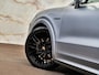 Porsche Cayenne 3.0 E-Hybrid, SportDesign, Bose, tr.haak, 22", pano, luchtv., memory, ACC, privacy