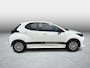 Mazda 2 Hybrid 1.5 Prime-line , Demovoordeel € 2.500,- , Apple Carplay, Adap. Cruise, Climate Control, Camera, DAB+, Lichtsensor, Stuurwielbediening, LKA