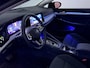 Volkswagen Golf 1.0 eTSI Life Automaat - LED- Camera - Navigatie - ACC - Stoelverwarming - PDC