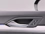 Volkswagen Golf 1.0 eTSI Life Automaat - LED- Camera - Navigatie - ACC - Stoelverwarming - PDC