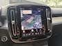 Volvo XC40 2.0 B4 Plus Dark