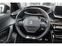 Peugeot e-2008 EV GT 50 kWh | Pano-dak | Trekhaak | Stoelverwarming | Adaptive-cruise | Carplay | SOH 88.4% | All-Season | BLIS |