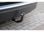 Peugeot e-2008 EV GT 50 kWh | Pano-dak | Trekhaak | Stoelverwarming | Adaptive-cruise | Carplay | SOH 88.4% | All-Season | BLIS |