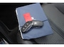Peugeot e-2008 EV GT 50 kWh | Pano-dak | Trekhaak | Stoelverwarming | Adaptive-cruise | Carplay | SOH 88.4% | All-Season | BLIS |