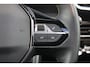 Peugeot e-2008 EV GT 50 kWh | Pano-dak | Trekhaak | Stoelverwarming | Adaptive-cruise | Carplay | SOH 88.4% | All-Season | BLIS |