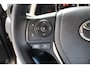 Toyota RAV4 2.0 Style 4WD Automaat Navigatie | Cruise control | Camera | Trekhaak | 4 Seizoenen banden