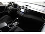 Toyota RAV4 2.0 Style 4WD Automaat Navigatie | Cruise control | Camera | Trekhaak | 4 Seizoenen banden