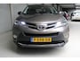 Toyota RAV4 2.0 Style 4WD Automaat Navigatie | Cruise control | Camera | Trekhaak | 4 Seizoenen banden