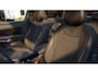 Volkswagen T-Roc 1.5 eTsi 150PK DSG R-Line First Edition / Resterende Fabrieksgarantie t/m 21-01 2030 / Black Style / Panoramadak / 19'' LMV / VW