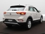 Volkswagen T-Roc 1.5 TSI Life Automaat - LED - Camera - Park Assist - Navigatie - Climatronic - ACC