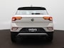 Volkswagen T-Roc 1.5 TSI Life Automaat - LED - Camera - Park Assist - Navigatie - Climatronic - ACC