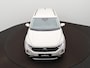 Volkswagen T-Roc 1.5 TSI Life Automaat - LED - Camera - Park Assist - Navigatie - Climatronic - ACC