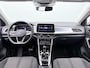 Volkswagen T-Roc 1.5 TSI Life Automaat - LED - Camera - Park Assist - Navigatie - Climatronic - ACC