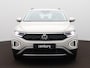 Volkswagen T-Roc 1.5 TSI Life Automaat - LED - Camera - Park Assist - Navigatie - Climatronic - ACC