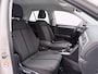 Volkswagen T-Roc 1.5 TSI Life Automaat - LED - Camera - Park Assist - Navigatie - Climatronic - ACC
