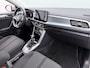 Volkswagen T-Roc 1.5 TSI Life Automaat - LED - Camera - Park Assist - Navigatie - Climatronic - ACC