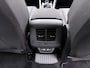 Volkswagen T-Roc 1.5 TSI Life Automaat - LED - Camera - Park Assist - Navigatie - Climatronic - ACC