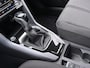 Volkswagen T-Roc 1.5 TSI Life Automaat - LED - Camera - Park Assist - Navigatie - Climatronic - ACC