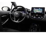 Toyota Corolla Touring Sports 2.0 Hybrid Executive | Dodehoek detectie | JBL | Stoel-/stuurverwarming | Parkeersensoren voor/achter | Navigatie | Apple Carplay / Android Auto | 18 inch