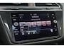 Volkswagen Tiguan 1.5 TSI R-Line Highline | Automaat | Trekhaak | Panoramadak | AC