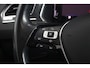 Volkswagen Tiguan 1.5 TSI R-Line Highline | Automaat | Trekhaak | Panoramadak | AC