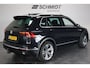 Volkswagen Tiguan 1.5 TSI R-Line Highline | Automaat | Trekhaak | Panoramadak | AC