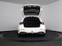 Mercedes-Benz A-klasse 250 e Business Solution AMG Limited | Trekhaak elektrisch wegklapbaar | PHEV | Stoelverwarming | Widescreen |
