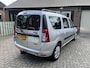 Dacia Logan MCV 1.6 Blackline 7p.Trekhaak Nieuwe A.P.K.