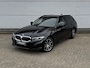 BMW 3-Serie Touring 330e xDrive Touring | Facelift LCI | SOH 99% | ACC | LED | Trekhaak | 360 Camera | HUD | Innovation |